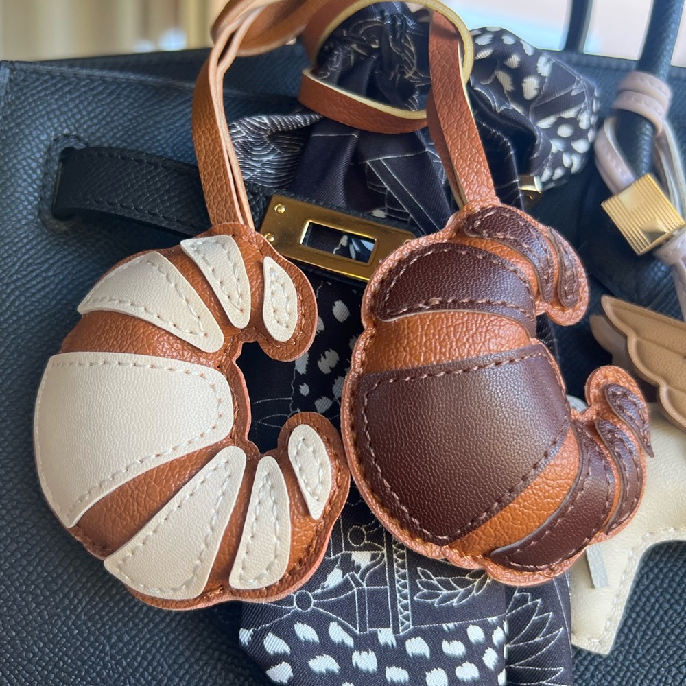 Croissant Bag Charm - CHOCOLATE BROWN - Picture 5 of 15